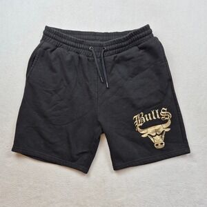 NBA Chicago Bulls Mens Sweat Shorts Size Medium Black Gold Graphic Casual